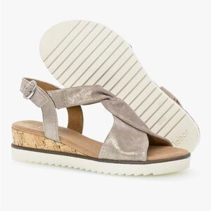 New Gabor Wedge Sandal Size 5 UK (7.5 US)